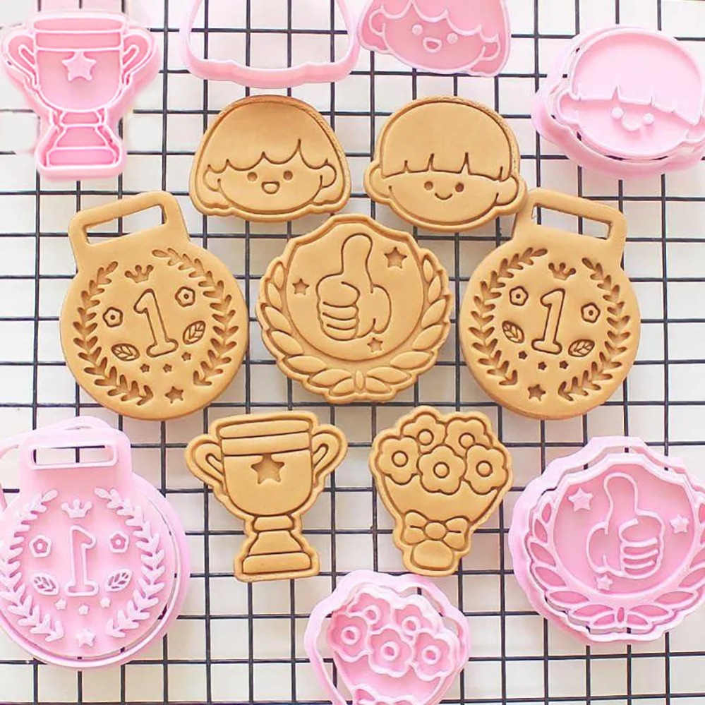 Kitchen Baking Cake - Medals Trophies Cookie Cutters Cartoon Cake