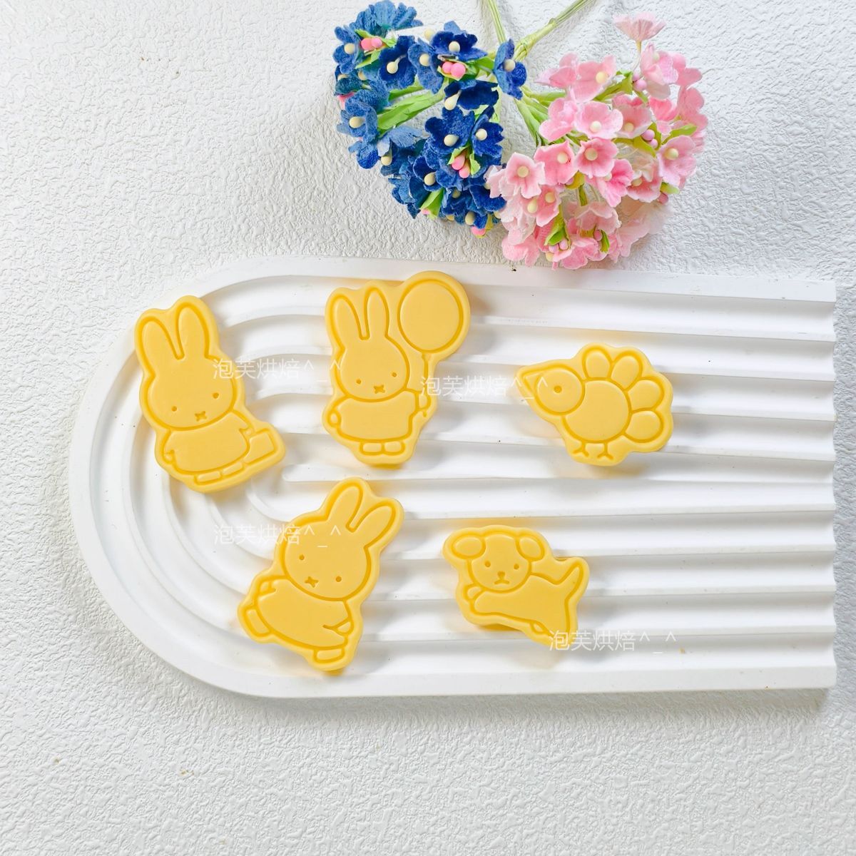 Cute 3D Press Cookie Mold with - Kitchen Baking Products 评论和价格