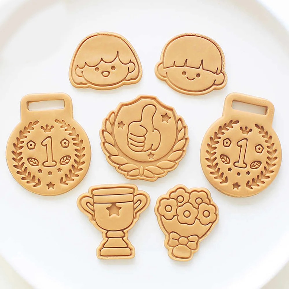 Medals Trophies Cookie Cutters - Kitchen Baking Cake 评论和价格